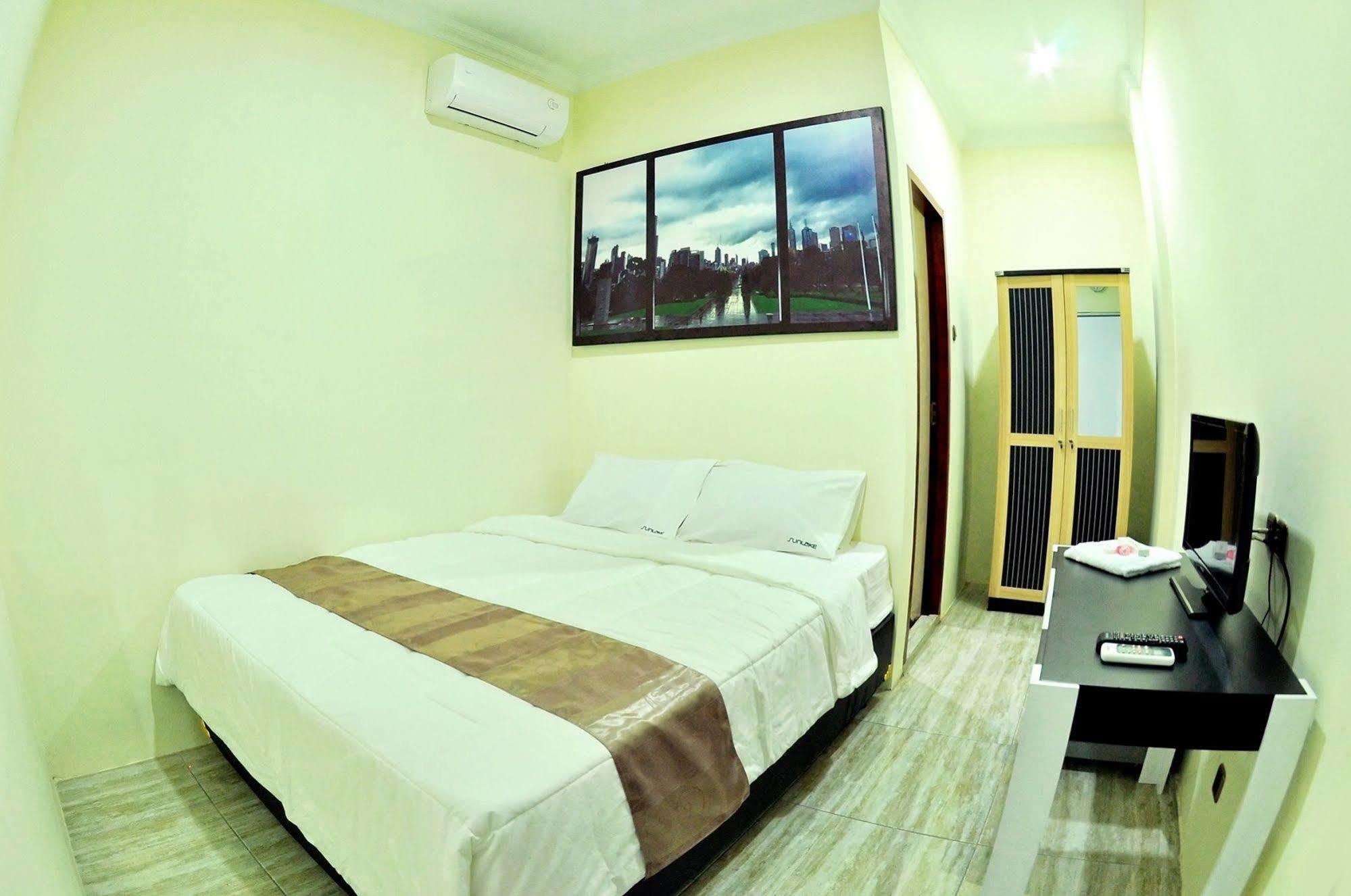 Hotel Ds Colive Peterongan Semarang Zewnętrze zdjęcie